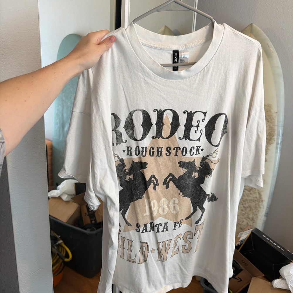 H&M tee - Picture 3 of 12